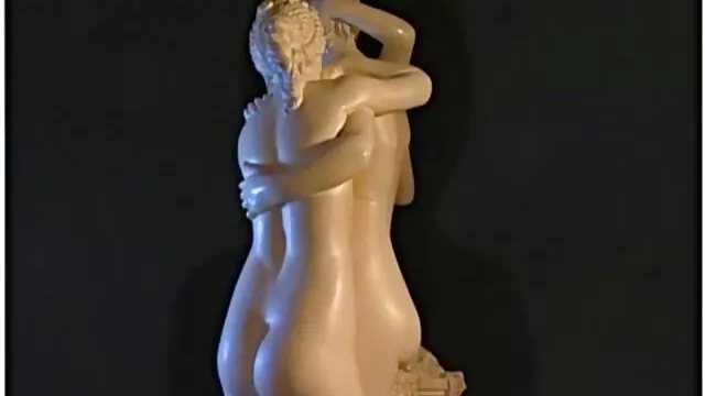 ผู้ชายแก่ fucks คลิป วีดีโอ โป๊ แฟนสดของเขา