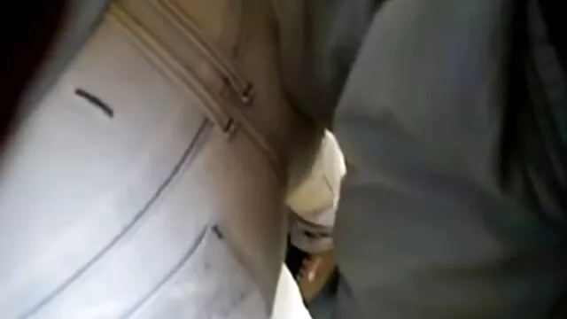 Kinky dude explores cunt of one sassy brunette คลิป วีดีโอ โป๊ ออนไลน์ whore