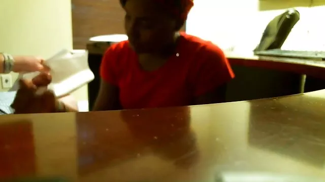 เพื่อนให้ rimjob ที่ดีที่สุดและ ค ลิบ วีดีโอ โป๊ fucks ผู้หญิงเลวบนเจ้านาย'stable