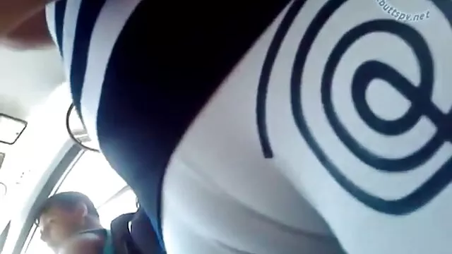 หัวโล้น เพื่อนบ้าน หัวล้าน สนุกกับการ เลีย หวาน ร่อง ของ busty สีน้ำตาล วีดีโอ หนัง โป้